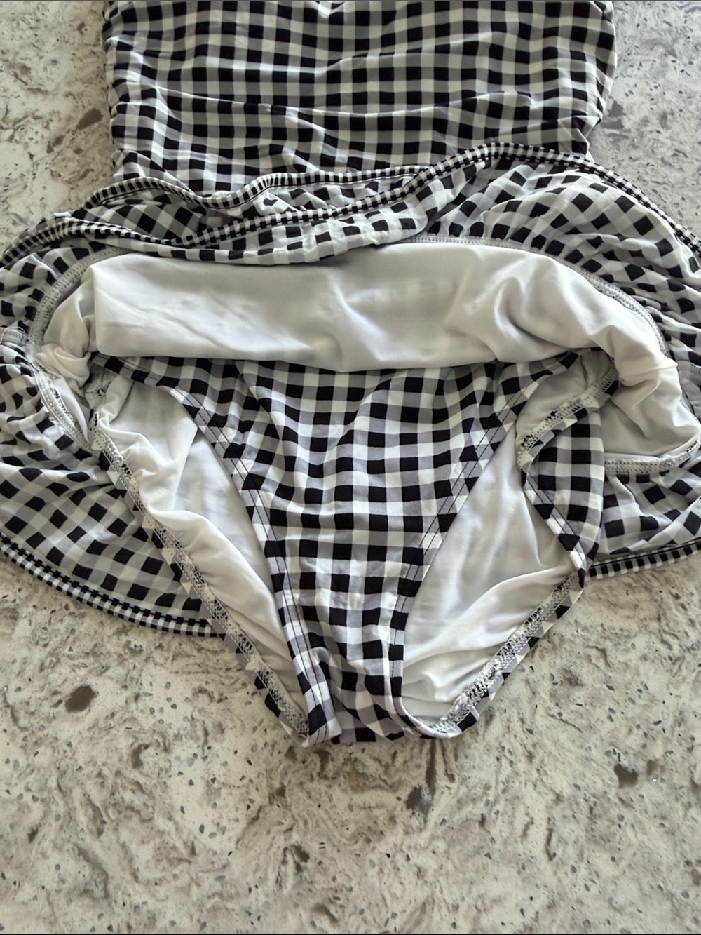 Black and White Gingham swimsuit with or without adjustable strap - Picture 5 of 7